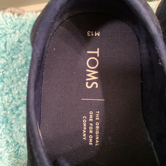 Tom’s navy blue suede feel shoes Men’s size 13. - Picture 3 of 6